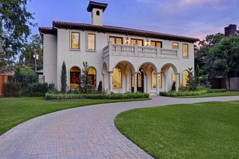 5415 Holly Springs Dr